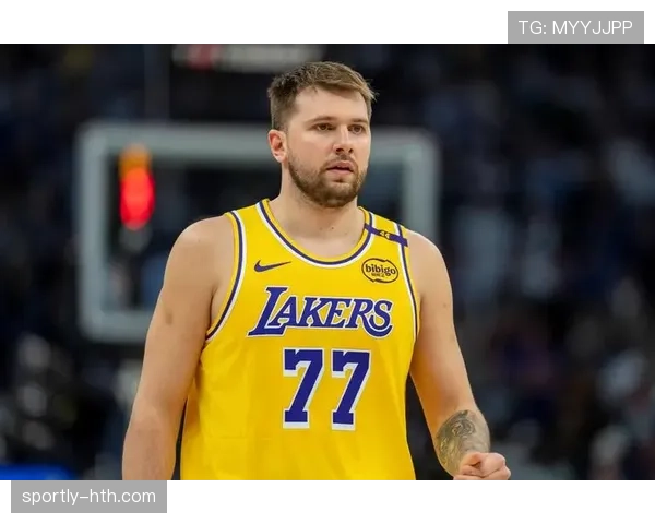 东契奇休赛期一天吃六顿，训练完直接去夜店蹦到凌晨？